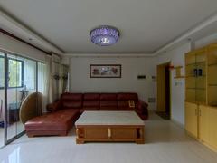 元一名城C区 4室2厅138.75m²精装修