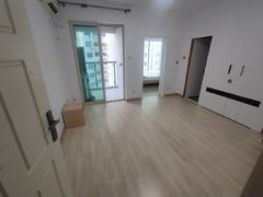 鸿翔花园 1室1厅48m²整租