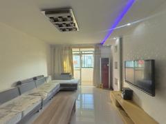 包河苑F区 3室2厅120m²普通装修
