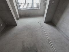 万锦国际花园 3室2厅88m²毛坯