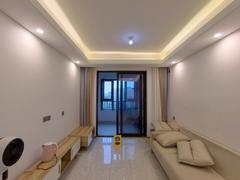 金隅金成府 3室1厅83m²精装修