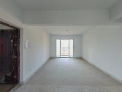 滨湖景城东区 3室2厅136m²毛坯