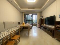 鸿荣源尚峰 3室2厅77.22m²整租