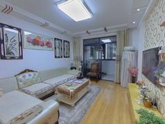 银屏雅苑北区 3室2厅121m²精装修