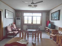 光明新村 4室2厅124m²精装修