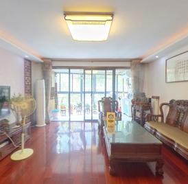 绿苑 4室2厅206.62m²满五年