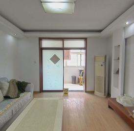丰大苑 4室2厅146.17m²精装修