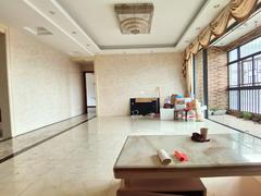万科广场 3室2厅155.69m²整租
