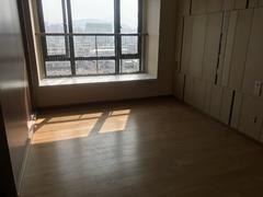 恒大城市之光 业主诚心出租 看房配合 保养比较好 可拎包入住
