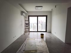 安宏基天曜广场 4室2厅104m²整租