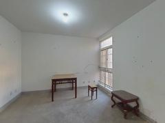向阳苑C区 2室2厅80m²毛坯