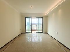 海伦堡湖心里 3室2厅99.46m²整租
