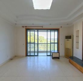 东湖豪庭 4室2厅160m²整租