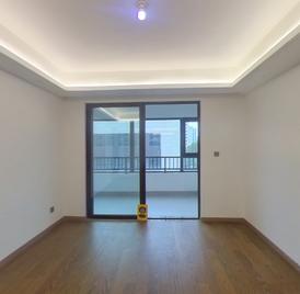招商雍荣府 4室2厅130m²精装修
