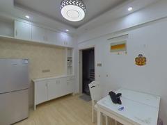 天巢广场 2室1厅72m²精装修