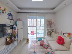 美仑豪庭 3室2厅102.87m²精装修