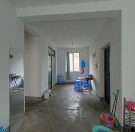 山水华庭 2室2厅81m²毛坯