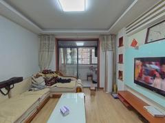 银屏雅苑南区 3室2厅121m²精装修