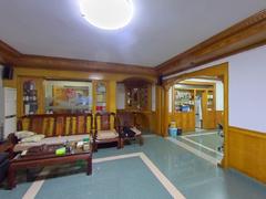 新港鸿 3室2厅118.66m²普通装修