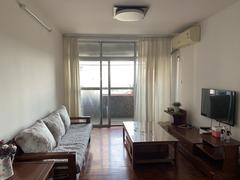 海景花园 3室2厅117m²整租