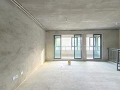 万兴林里间 4室3厅325.15m²精装修