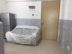 嘉鑫辉煌时代  （新上）精装修 保养不错 通透采光好 看房方便