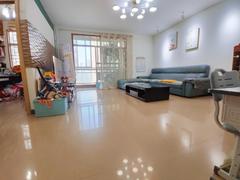 金众经典家园 4室2厅121.84m²满五年