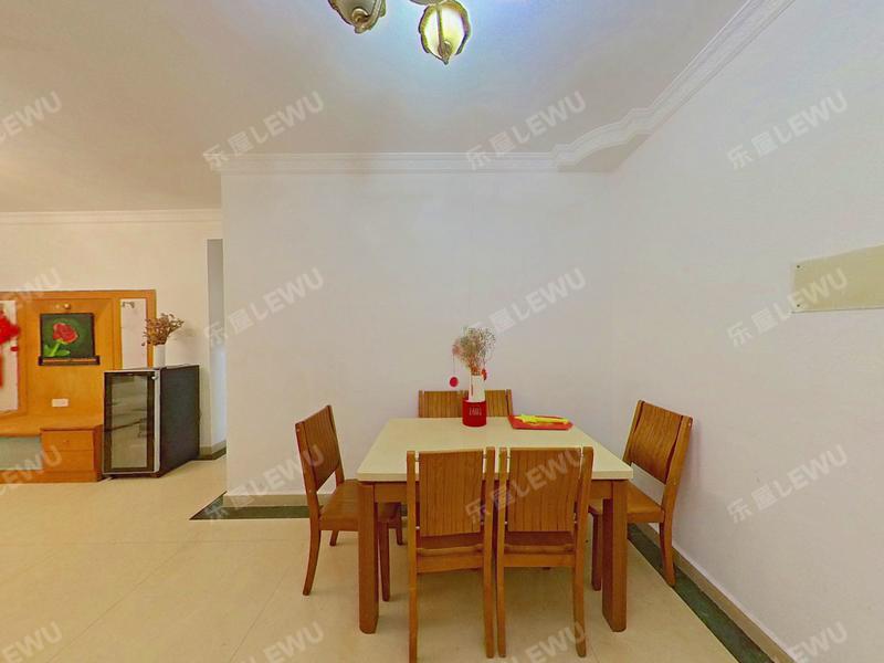 深圳新亚洲花园餐厅照片_新亚洲花园 新出房源，户型方正，花园中间，住家安静舒适