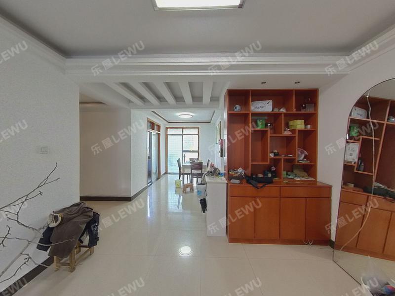 巢湖城市之光A区客厅照片_城市之光A区 3室2厅136m²普通装修