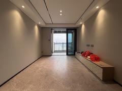 万科金域学府 3室2厅90m²整租