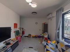 中兆花园 2室2厅45.95m²精装修