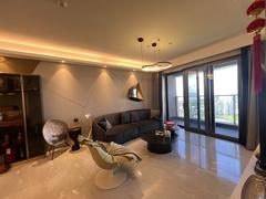 新天鹅堡三期 2室2厅123m²整租
