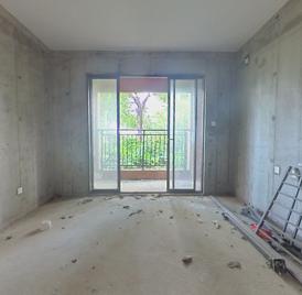御金山 3室2厅98m²毛坯