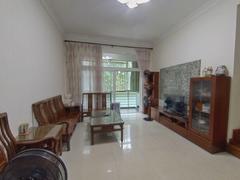 华南名宇一期 4室2厅161m²普通装修