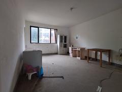 幸福大街西区 3室2厅120m²满五年