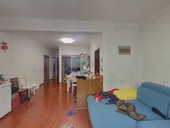 嘉和花园 3室2厅103m²精装修