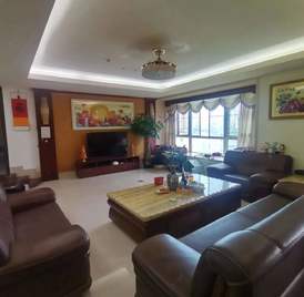 罗马公元 新出房源，户型方正，花园中间，住家安静舒适