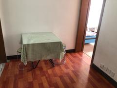 天山路小区 1室1厅40m²精装修