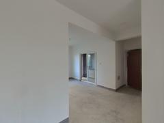 裕溪河畔 3室2厅140m²毛坯
