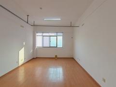 蓝钻商务中心 3室1厅105.15m²普通装修
