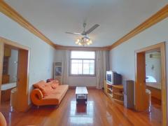 光明小区 3室2厅122.4m²精装修
