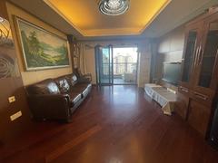 万科城M区 3室2厅123m²整租