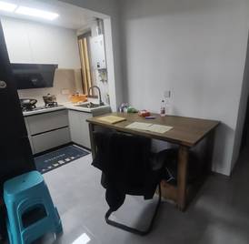 殷高巷小区 2室1厅61.06m²精装修