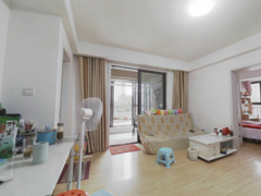 禹洲华侨城三期枫园 2室1厅53.14m²精装修