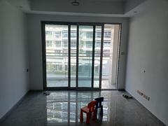 红山6979 3室2厅93.16m²整租
