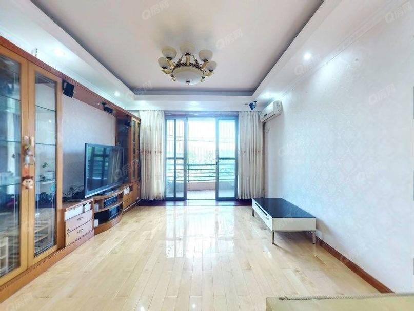 怡景花园 3室2厅149m²满五唯一