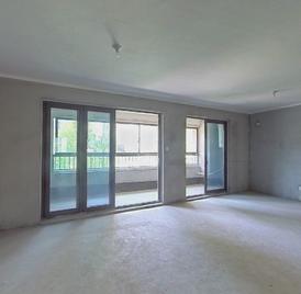 奥园铂誉府 4室2厅142m²毛坯