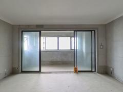 金鹏珑璟台 3室1厅105m²毛坯