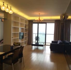 半岛城邦一期 3室2厅121.8m²精装修