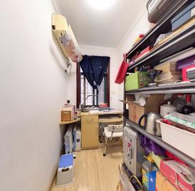 定淮门大街小区 3室0厅45.19m²满五年